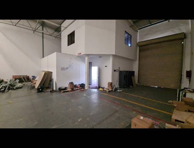 INDUSTRIAL PROPERTY TO RENT IN HALFWAY HOUSE